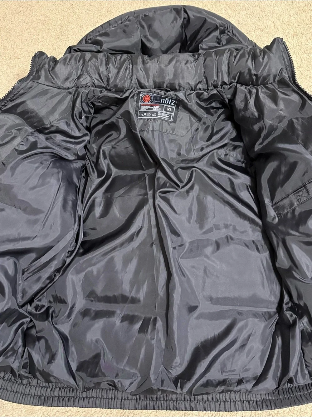 Men’s Black Puffer Jacket NOIZ sz XL
